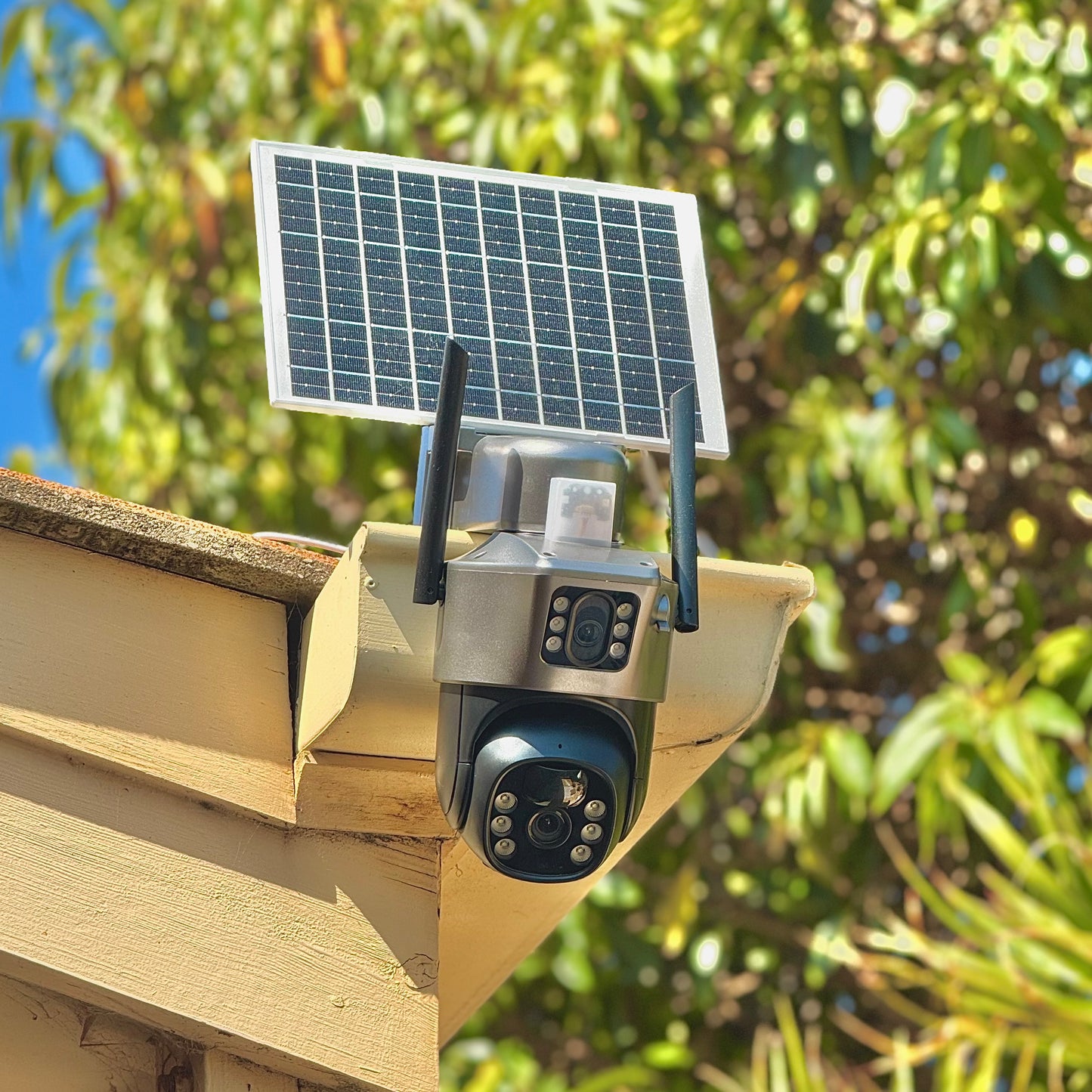 Guardian Solar Camera day night